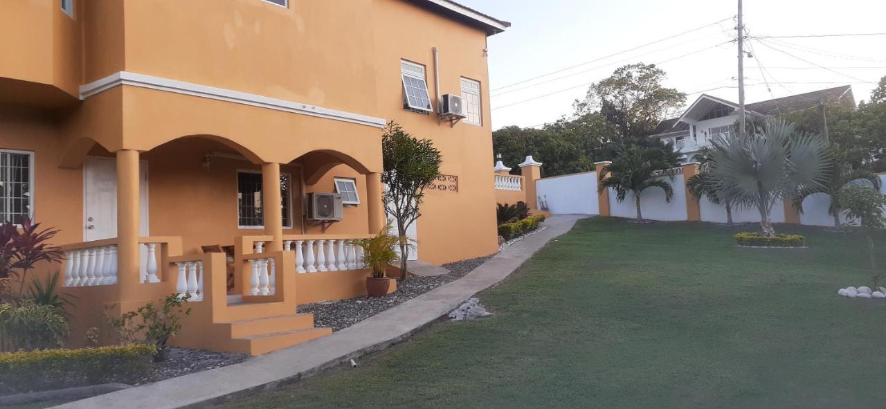 Modrians Bed & Breakfast Runaway Bay Luaran gambar