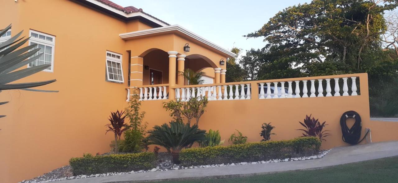 Modrians Bed & Breakfast Runaway Bay Luaran gambar