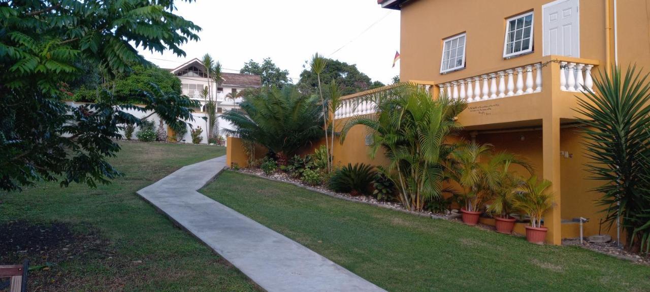 Modrians Bed & Breakfast Runaway Bay Luaran gambar