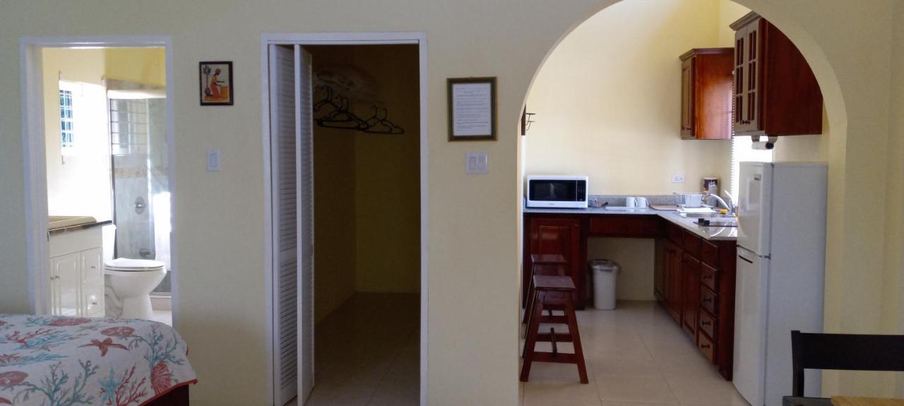 Modrians Bed & Breakfast Runaway Bay Luaran gambar
