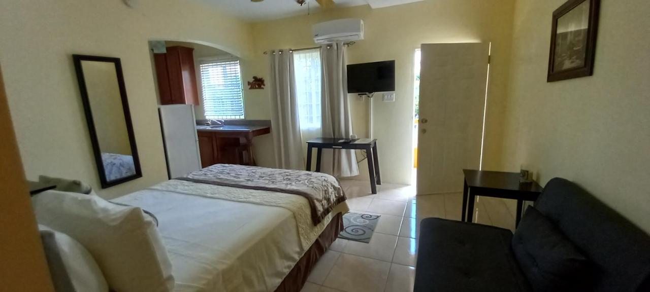 Modrians Bed & Breakfast Runaway Bay Luaran gambar