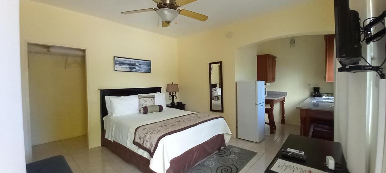 Modrians Bed & Breakfast Runaway Bay Luaran gambar