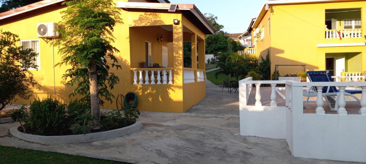 Modrians Bed & Breakfast Runaway Bay Luaran gambar