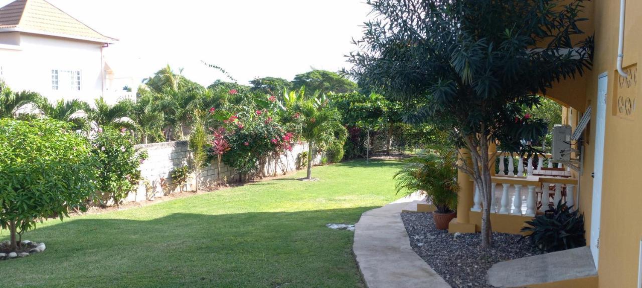Modrians Bed & Breakfast Runaway Bay Luaran gambar
